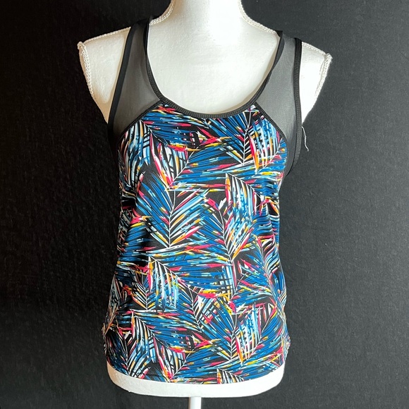 AQ-Sport colorful athletic tank top. Size large, good condition - Picture 1 of 3